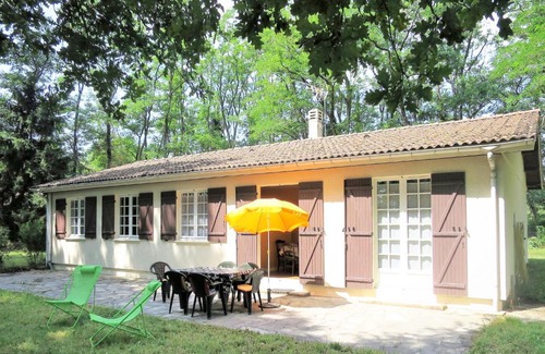 Saint-Laurent-de-Medoc House | Holiday Home Cantebos - SLC110 by Interhome