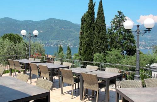 Portese House | Holiday Home Eden-3 by Interhome