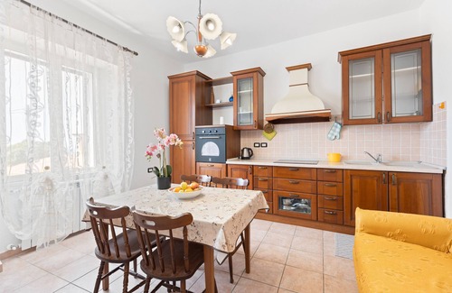 Scano di Montiferro House | Holiday Home 'Mari E Monti' with Sea View, Wi-Fi and Air Conditioning