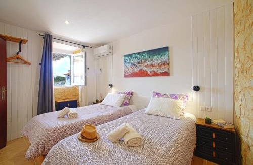 Mem Moniz House | Holiday Home Ana by Interhome