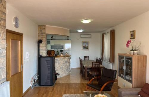 Dracevac Ninski House | Holiday Home Antonio