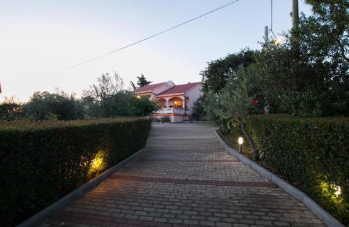 Dracevac Ninski House | Holiday Home Antonio