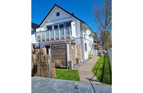 Grossenbrode Apartment | Holiday home apartment - East