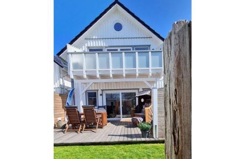 Grossenbrode Apartment | Holiday home apartment - East