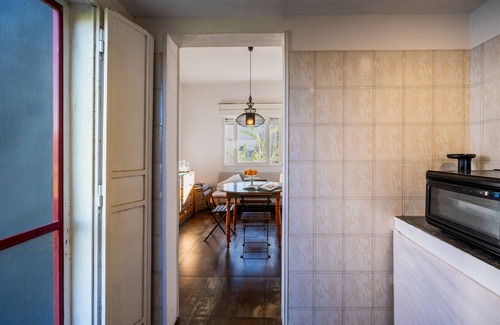 Cutrofiano House | Holiday Home 'Borghetto A Sud' with Private Garden and Air Conditioning
