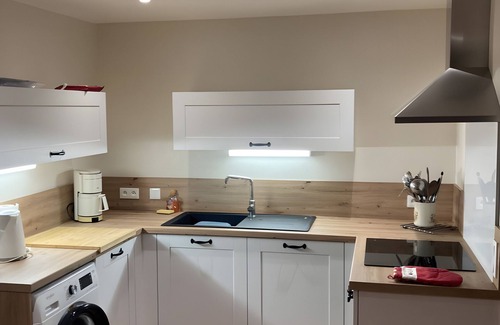 Saint-Nicolas des Eaux House | Holiday Home 'Breton Gildas' with Shared Terrace, Shared Garden and Wi-Fi