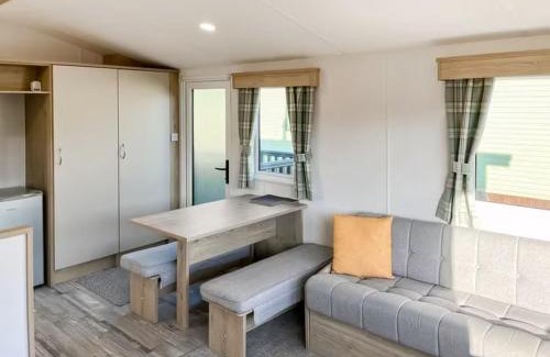 Knaresborough Apartment | Holiday Home by the river Nidd 6