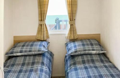 Knaresborough Apartment | Holiday Home by the river Nidd 6