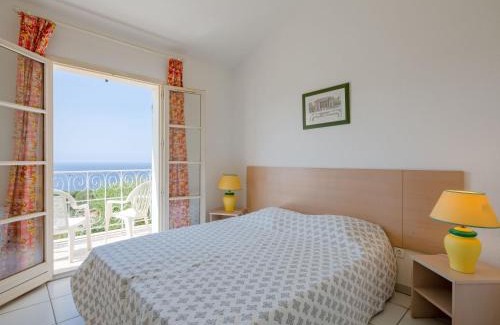 Cap Esterel House | Holiday Home Cap Estérel - Le Hameau - Mini Villa 35 by Interhome