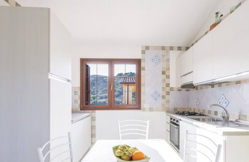 Buddittogliu Straulas House | Holiday Home 'Casa Isuledda' with Sea View, Wi-Fi and Air Conditioning