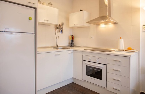 La Siesta House | Holiday Home Casa kahl with Terrace, A/C & Wi-Fi