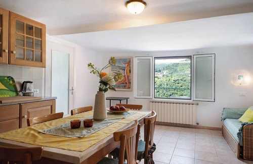 Levanto House | Holiday Home 'Casa Luci' with Sea View, Private Terrace and Wi-Fi