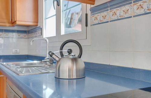 Tias House | Holiday Home ‘Casa Oasis’ with Pool, Wi-Fi, Air Conditioning & Terrace