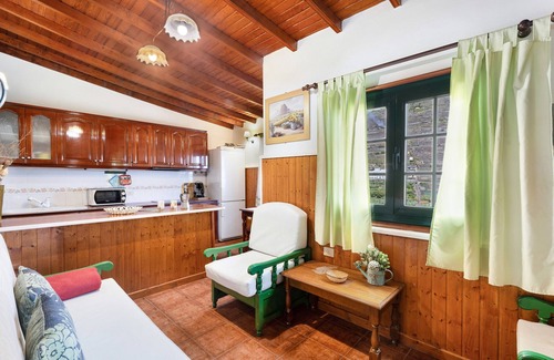 Hermigua House | Holiday Home 'Casa Rural Ondina B' with Sea View, Private Terrace and Wi-Fi