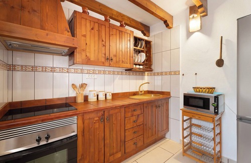 Agulo House | Holiday Home 'Casa Rural Medina 1' with Mountain View, Wi-Fi and Air Conditioning
