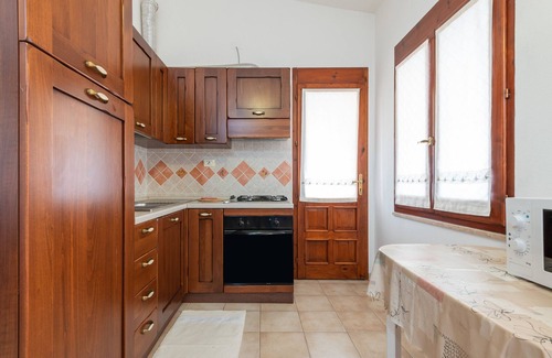 Costa Rei House | Holiday Home "Casa Vacanze dei Pini" with Terrace & Shared Garden