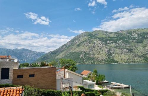 Donji Stoliv House | Holiday Home Cattaro