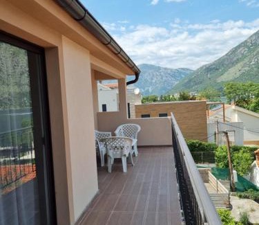 Donji Stoliv House | Holiday Home Cattaro