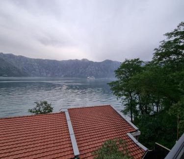 Donji Stoliv House | Holiday Home Cattaro