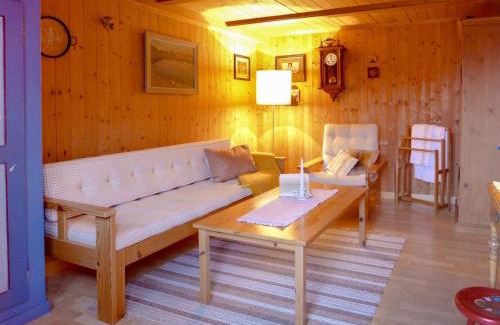 Brienz House | Holiday Home Chalet Esther by Interhome