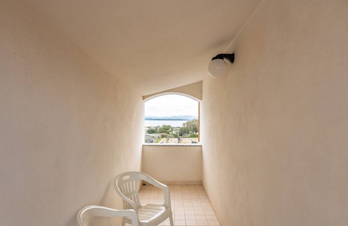 Calasetta House | Holiday Home 'Cri' with Sea View, Private Terrace and Air Conditioning