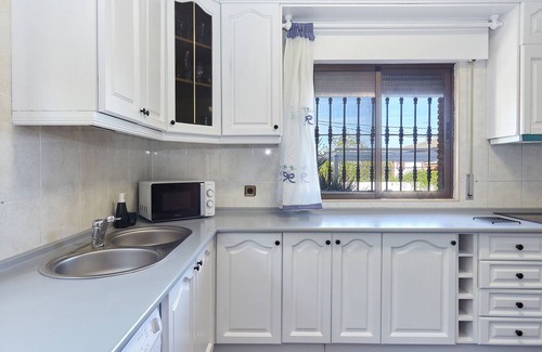 Jamilena House | Holiday Home 'El Ranchito' with Mountain View, Private Pool and Wi-Fi