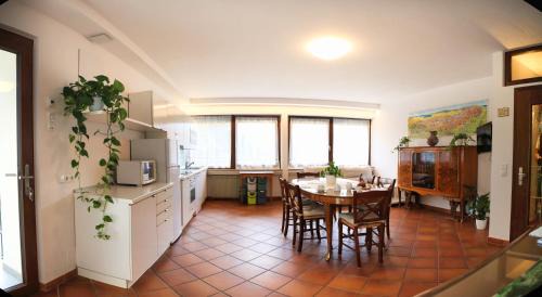 Pfalzen Apartment | Holiday Home Falzes
