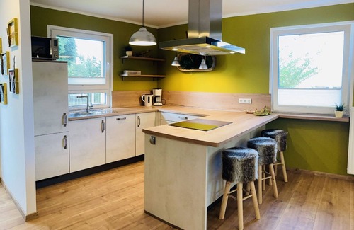 Hofgeismar House | Holiday Home 'Ferienhaus Urwald' with Private Terrace, Private Garden and Wi-Fi