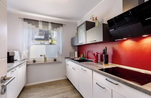 Walkenried House | Holiday Home 'Ferienhaus Bella Vita' with Private Terrace, Private Garden and Wi-Fi