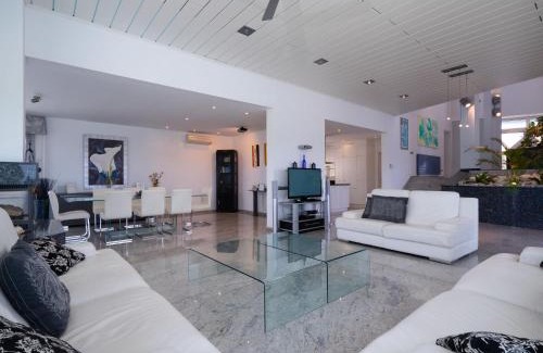Teulada House | Holiday Home Finca Edel by Interhome