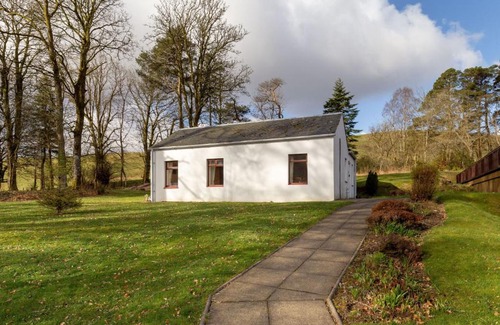 Maybole House | Holiday Home Foxglove cottage by Interhome