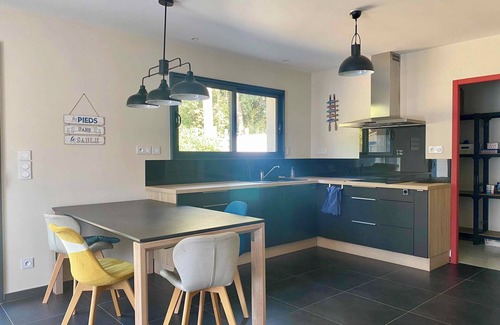 Les Conches House | 🏖 Holiday home in Longeville-sur-Mer - Between beach, forest and surf!