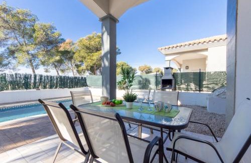 Riumar House | Holiday Home Gaviota 14 by Interhome