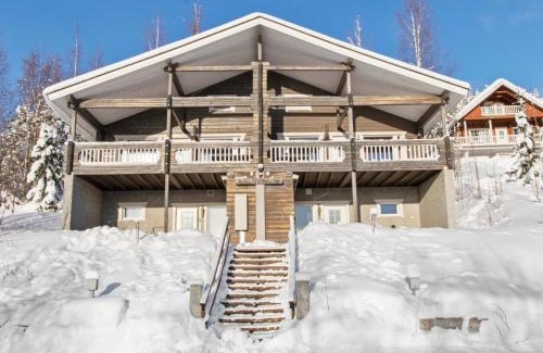 Kehys-Kainuu House | Holiday Home Hallan paroni b paritalo by Interhome
