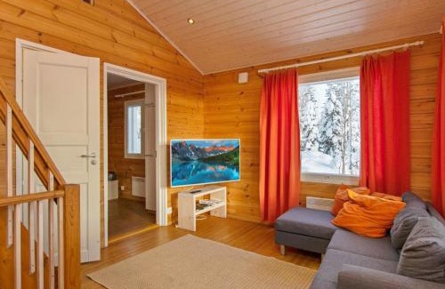 Kehys-Kainuu House | Holiday Home Hallan paroni b paritalo by Interhome