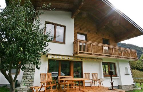 Eben im Pongau House | Holiday Home Happy by Interhome