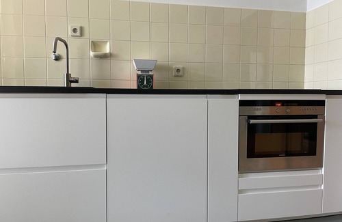 Hofgeismar House | Holiday Home 'Haus Am Reithagen' with Private Terrace, Private Garden and Wi-Fi