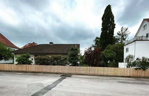 Hofgeismar House | Holiday Home 'Haus Am Reithagen' with Private Terrace, Private Garden and Wi-Fi