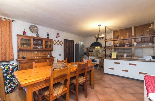 Tempio Pausania Apartment | Holiday Home "Home on the hill" with Mountain View, Garden & Wi-Fi