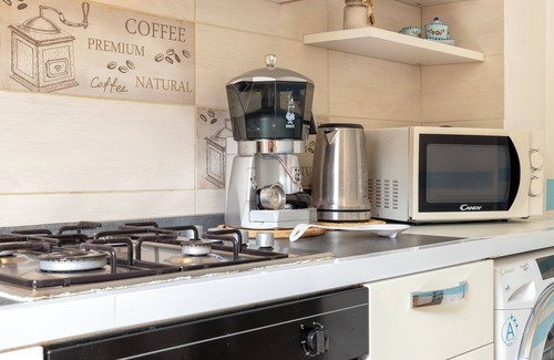 Stintino House | Holiday Home 'Holiday Cala Sant'andrea' with Shared Terrace, Balcony and Wi-Fi