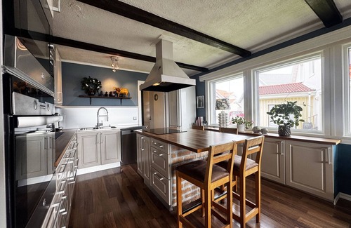 Kungshamn Ski Chalet | Holiday home in beautiful Kungshamn – perfect for two families | SE09079