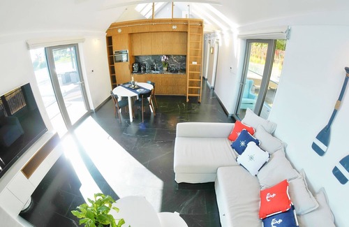 Bytow House | Holiday Home in Bytów by Private Lake