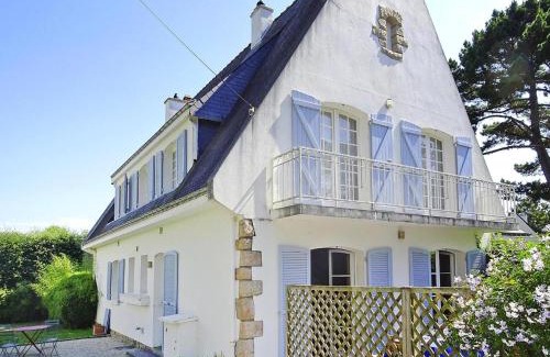 Carnac House | Holiday Home in Carnac near Sandy Beach
