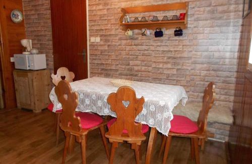 Dolni Dvur House | Holiday home in Dolni Dvur 2374