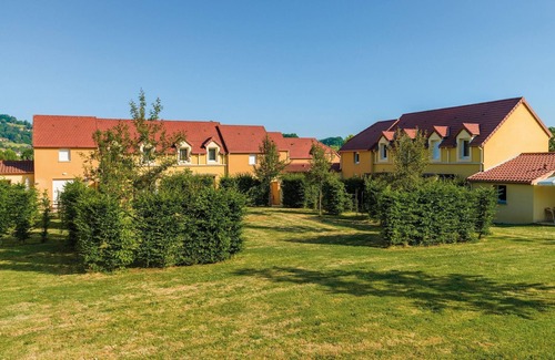 Montignac House | Holiday Home in France with Terrace