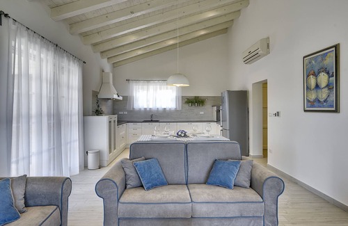 Kavran House | Holiday Home in Kavran near the Sea