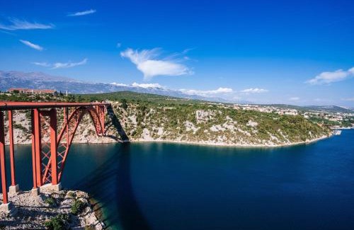 Maslenica House | Holiday Home in Maslenica with Sea View