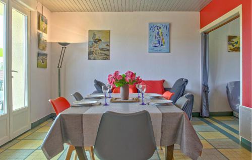 Montsenelle House | Holiday Home In Montsernelle