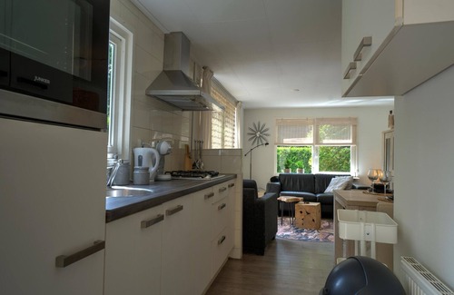 Hattemerbroek House | Holiday home in Hattemerbroek with smart TV