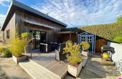 Vicq-sur-Mer House | Holiday Home in Normandy near Sandy Beaches